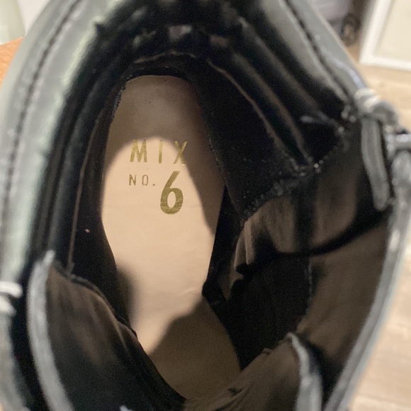 ⬇️PRICE⬇️
Mix No. 6 - Black White Laced Bootie - size 7 - Picture 10 of 10